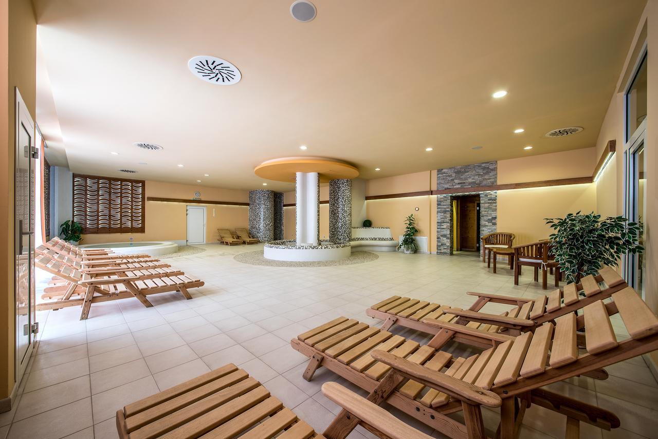 Hotel Jana Přerov Eksteriør billede