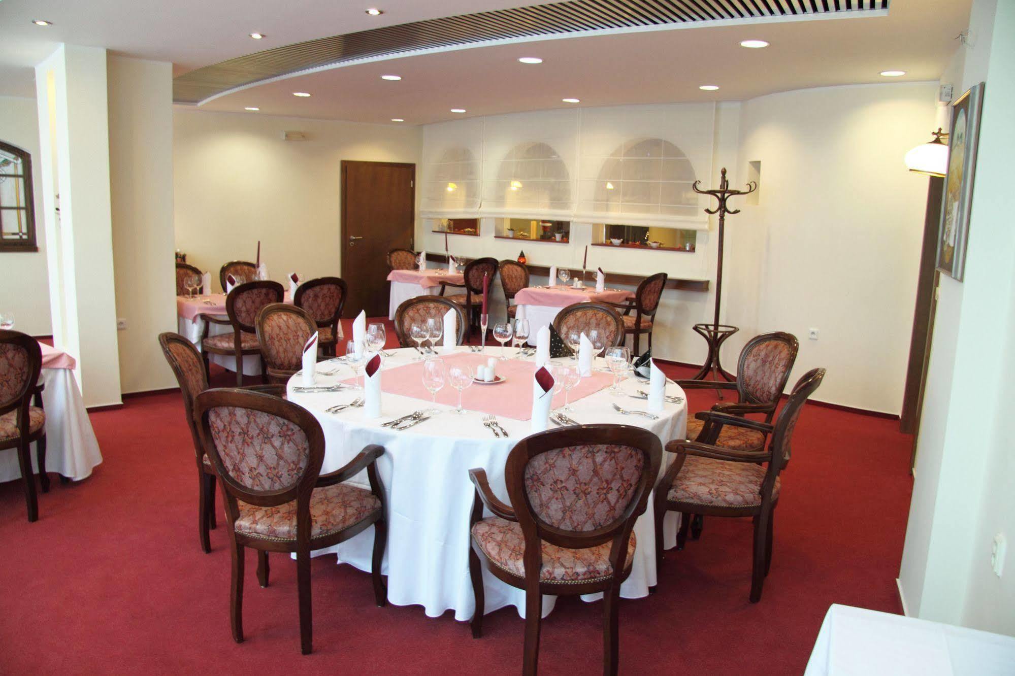 Hotel Jana Přerov Eksteriør billede