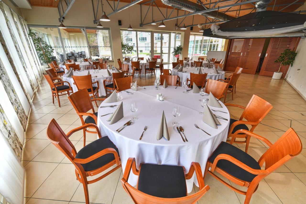 Hotel Jana Přerov Eksteriør billede