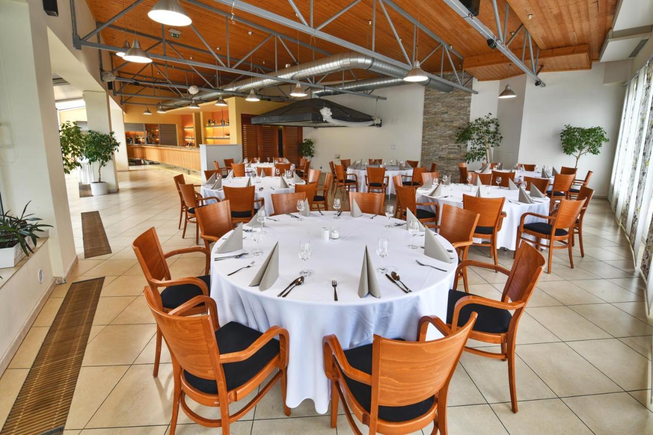 Hotel Jana Přerov Eksteriør billede